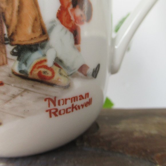 Porcelain Mug Norman Rockwell Collection "The Cobbler" by Norman Rockwell Museum - Picture 3 of 14